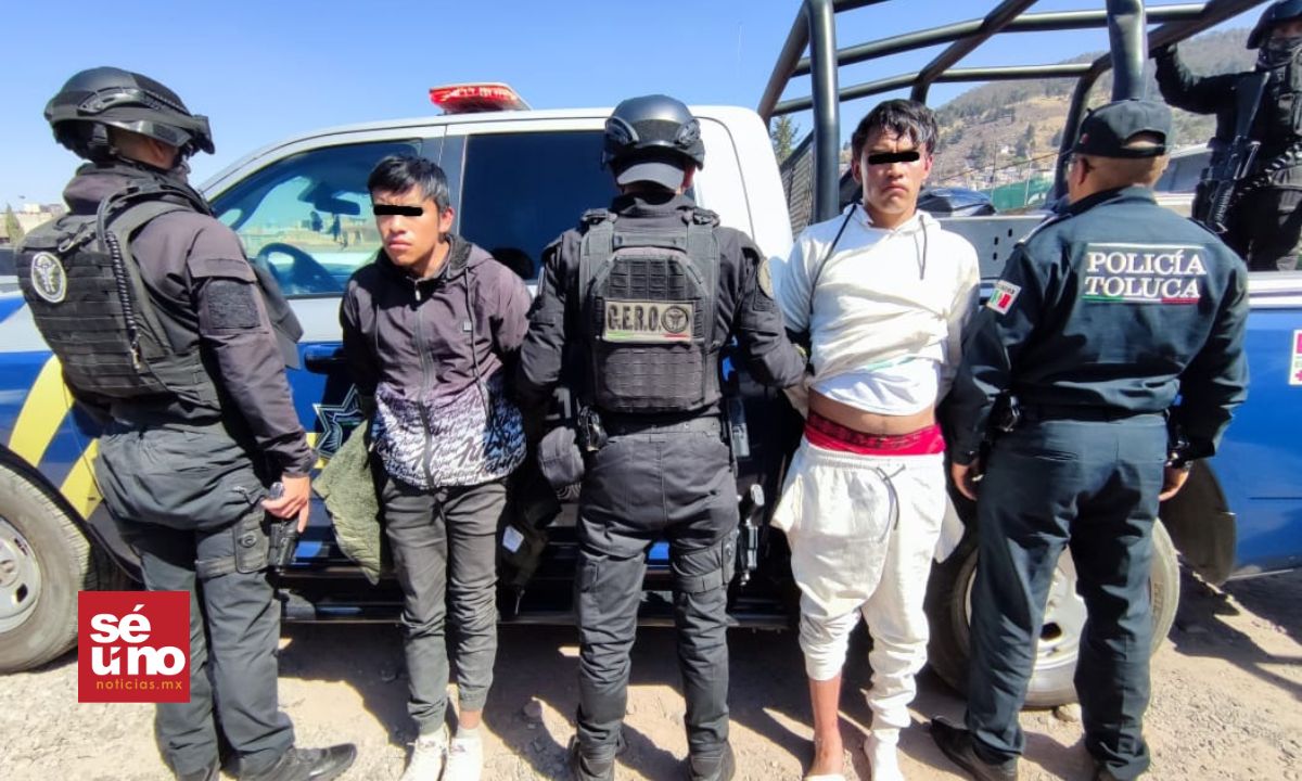 Eficaz Acción Policial en Toluca: Dos Detenidos por Robo de Motocicleta ...