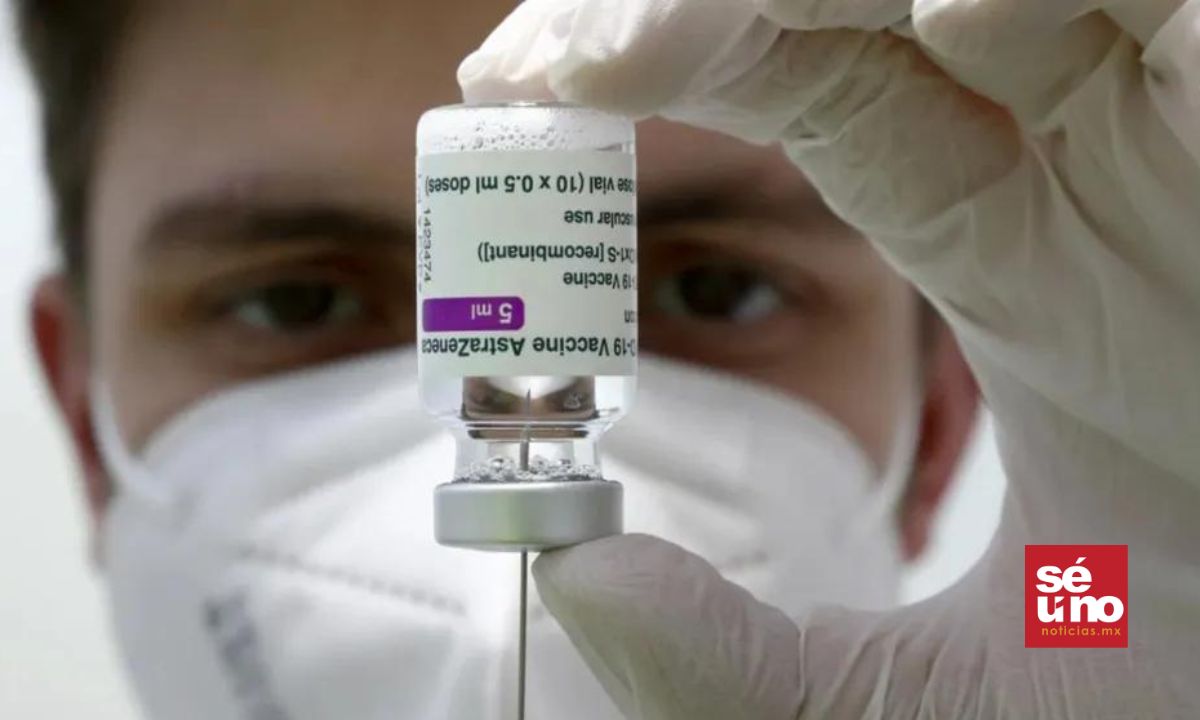 AstraZeneca Admite Posibles Casos de Trombosis Vinculados a su Vacuna