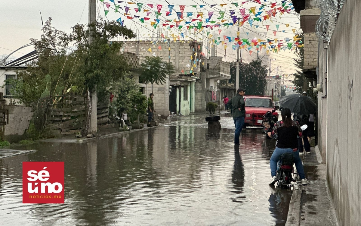 Lluvias provocan caos en Toluca y alrededores